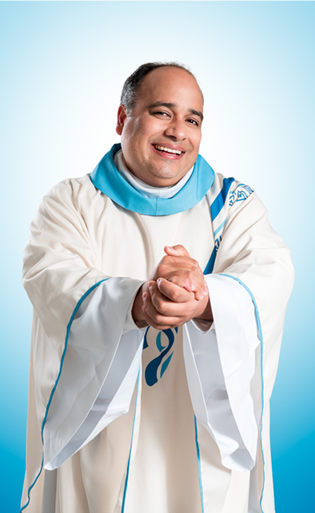 Conheça o Padre Omar